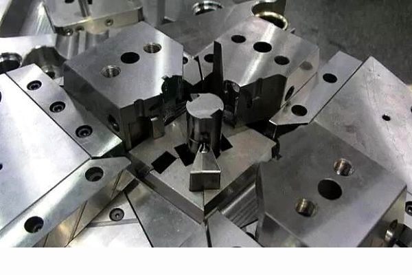 Injection tool steel